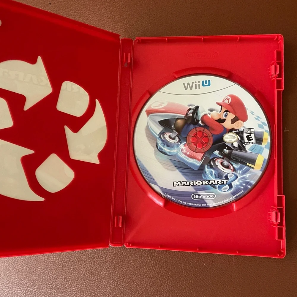 Nintendo Mario Kart 8 (Wii U) - Red Case with Colorful Cover Art